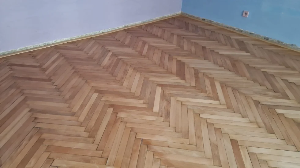 Renovace dřevěných parket Praha-Vršovice